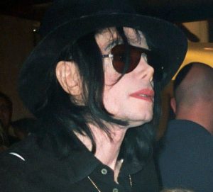 Michael_Jackson_in_Vegas_cropped-2